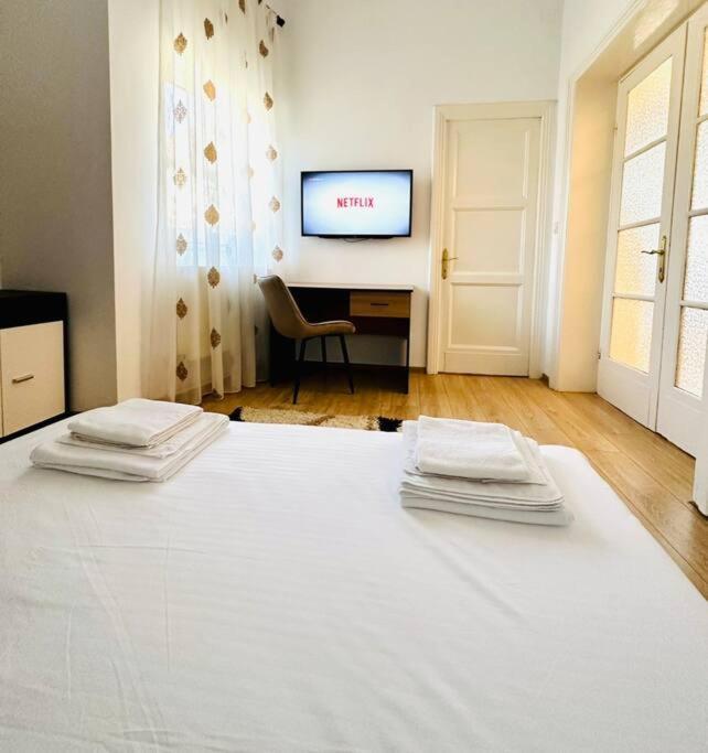 Cozy 1Br Apartment•Central•Quiet Bucharest Exterior photo